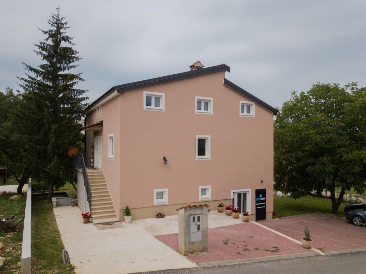 Middle Istra Pazin Exterior foto